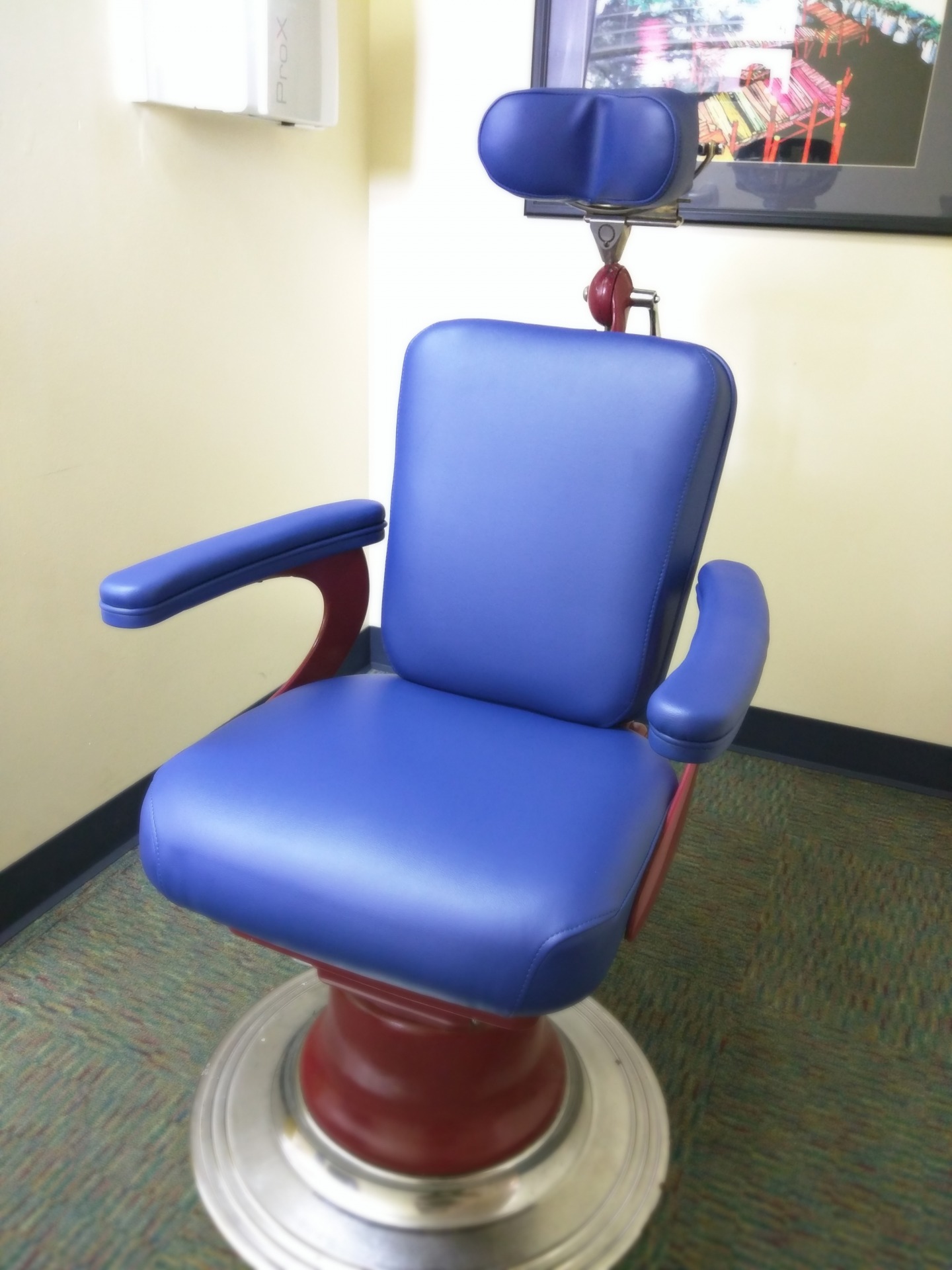 Retro X-Ray Dental Chair Recovered in Olympus Royal